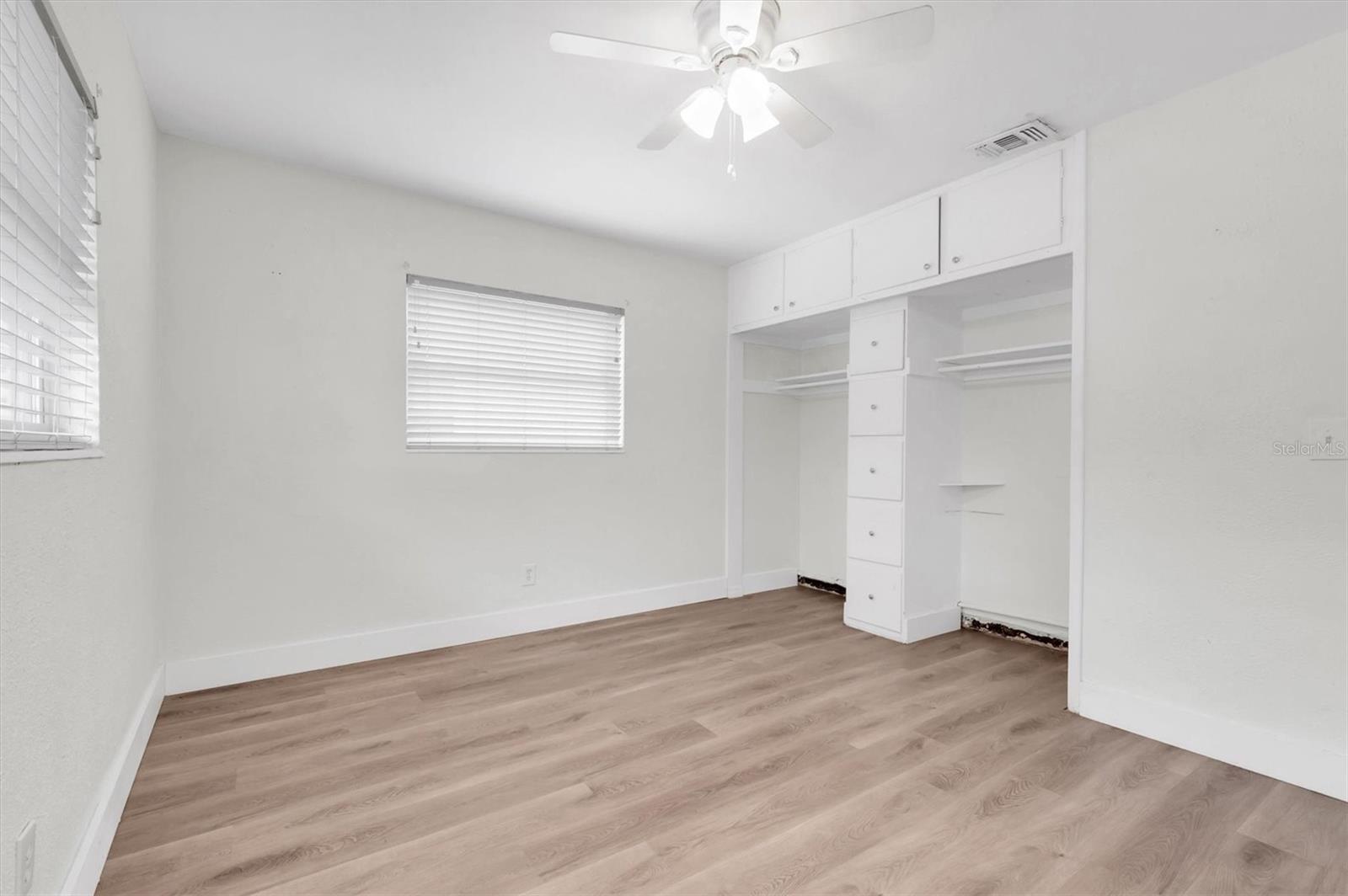 Image 10 of 25 For 5442 9th Avenue N