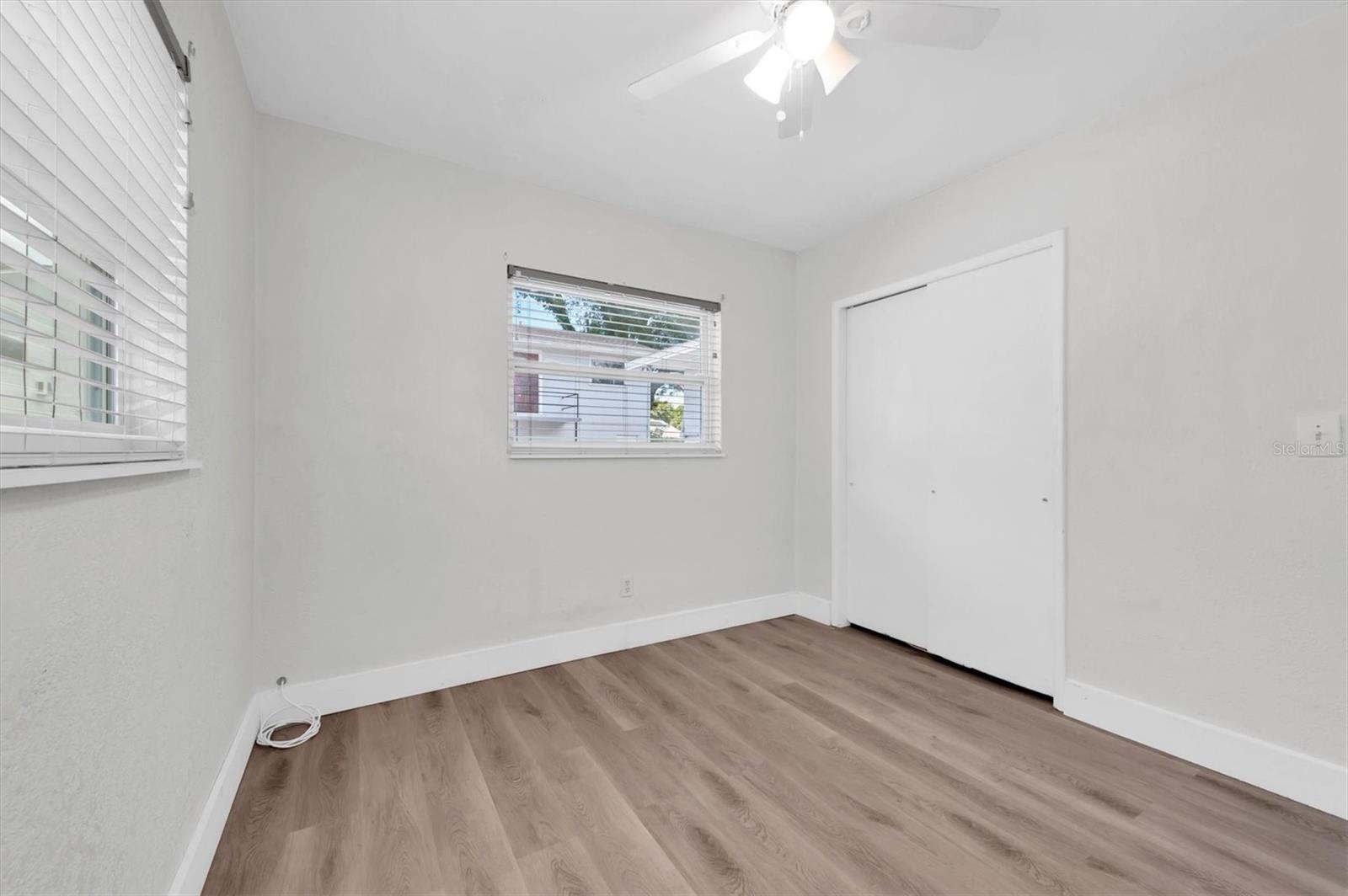 Image 13 of 25 For 5442 9th Avenue N