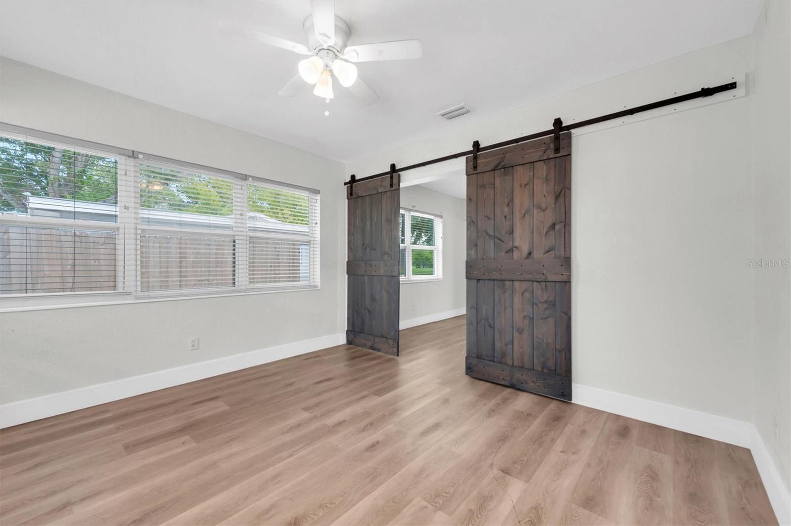Image 14 of 25 For 5442 9th Avenue N