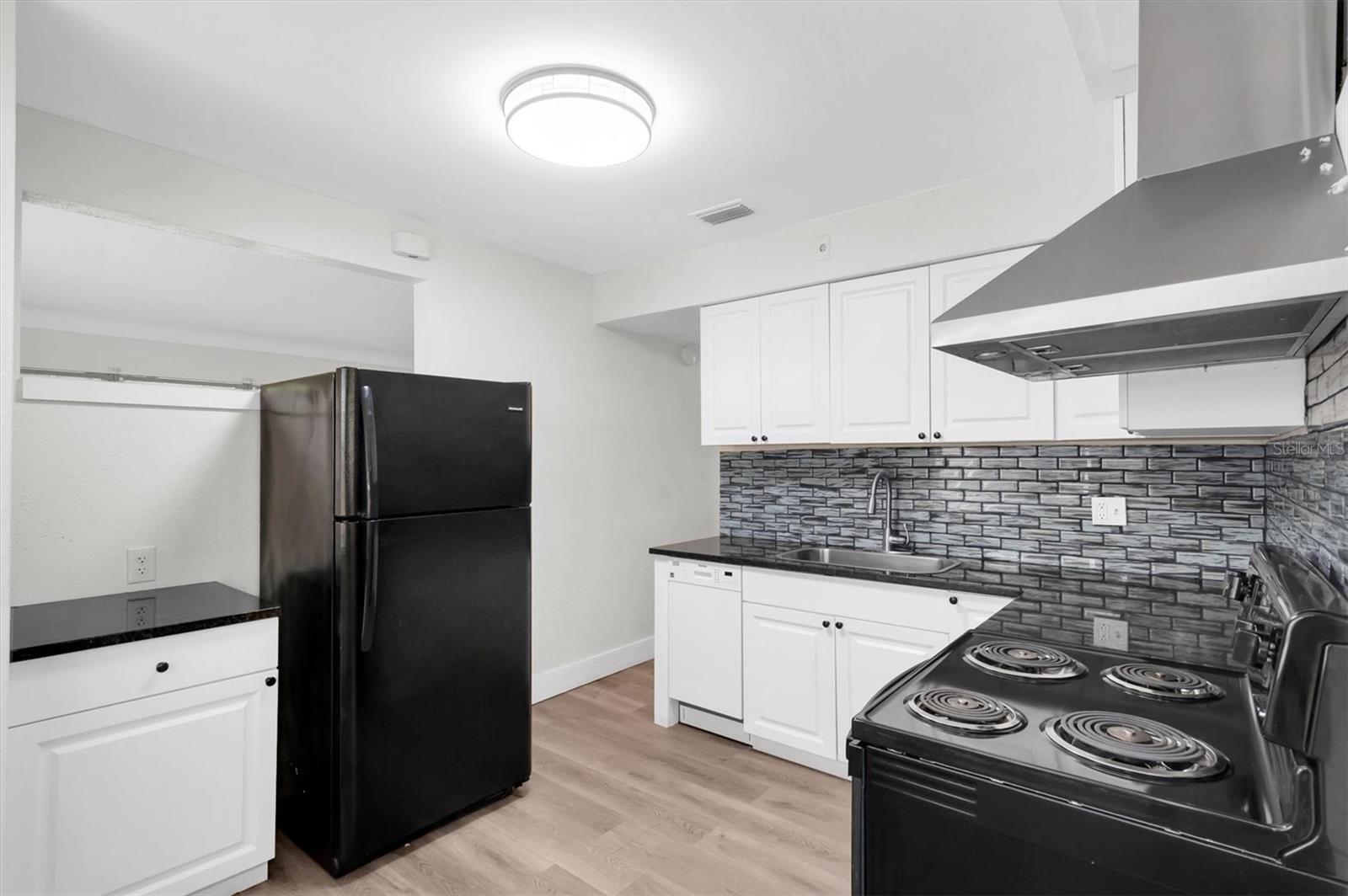 Image 19 of 25 For 5442 9th Avenue N