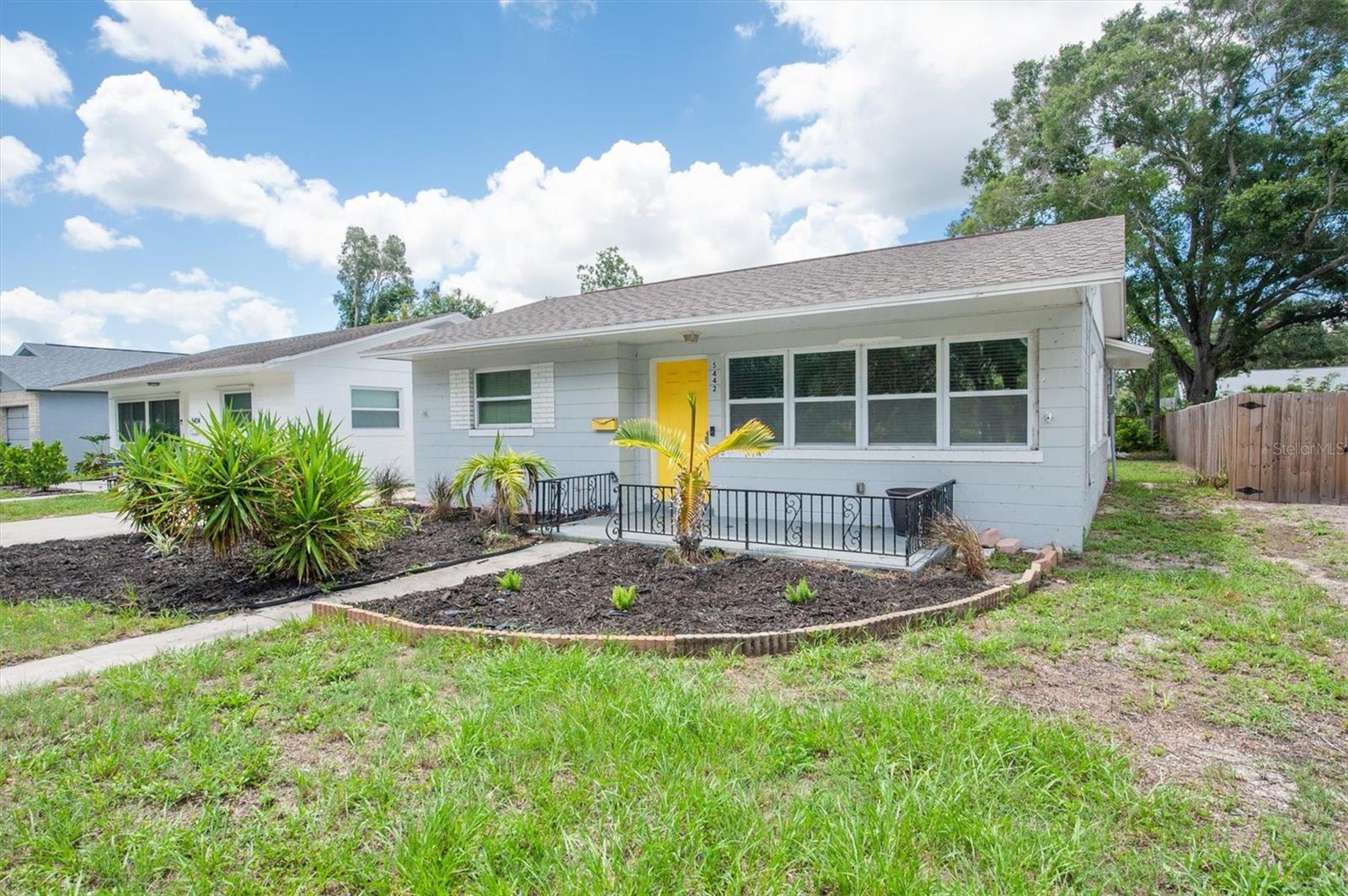 Image 3 of 25 For 5442 9th Avenue N