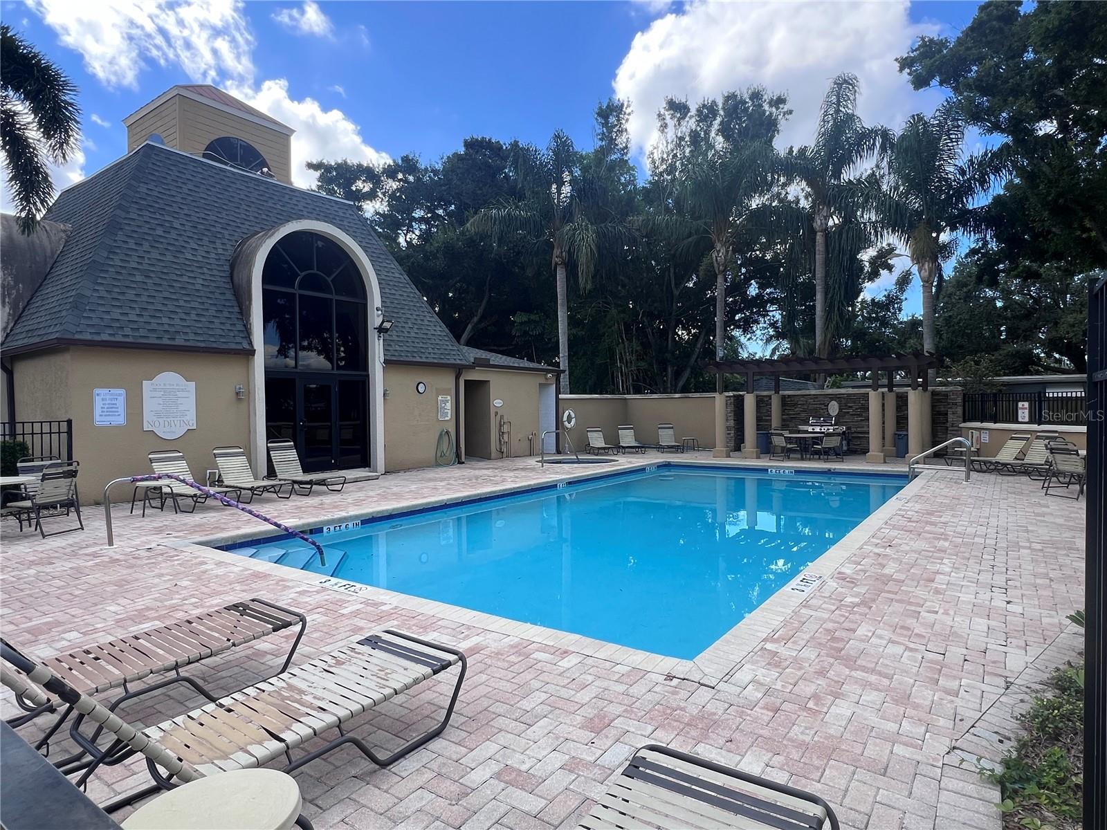Image 21 of 24 For 10177 Sailwinds Boulevard S 202