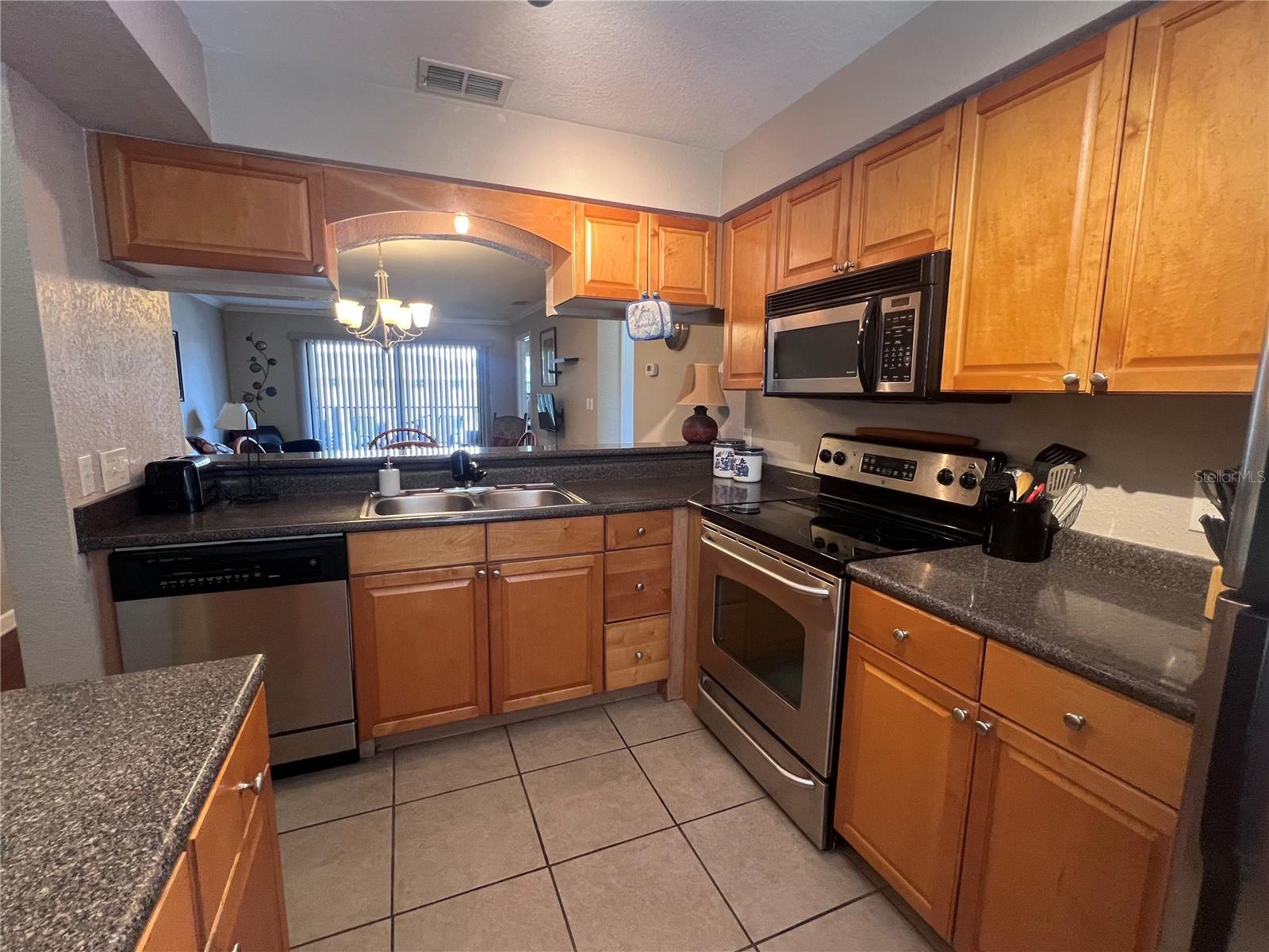 Image 4 of 24 For 10177 Sailwinds Boulevard S 202