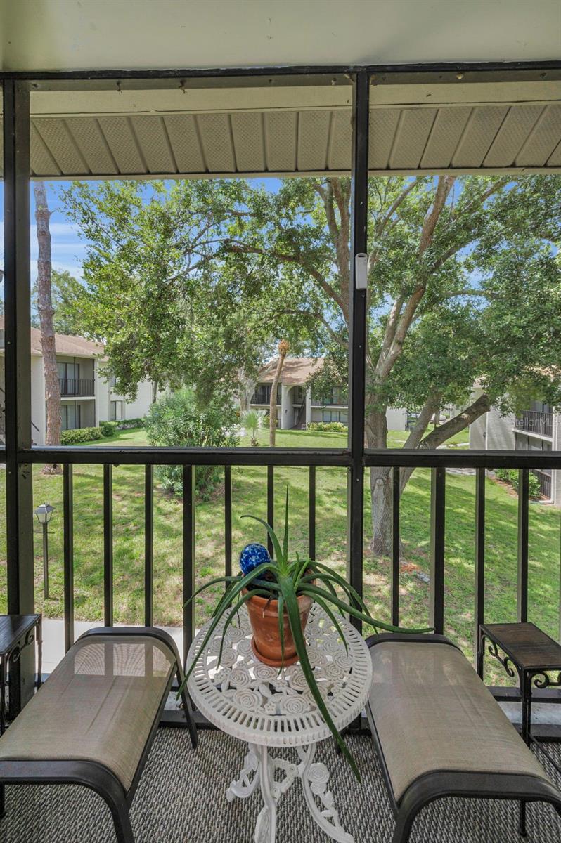 Image 14 of 65 For 2666 Pine Ridge Way N C2