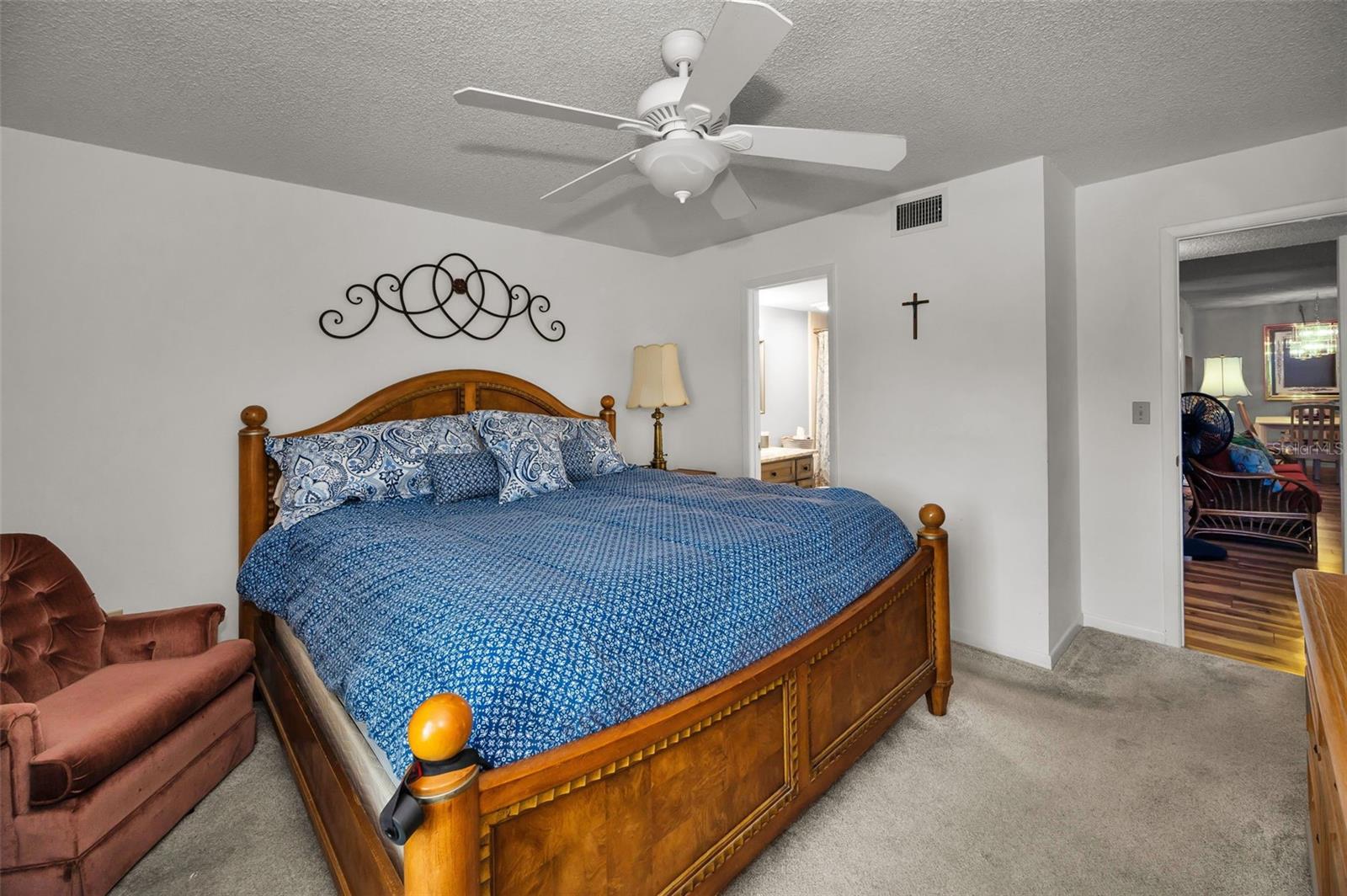 Image 33 of 65 For 2666 Pine Ridge Way N C2