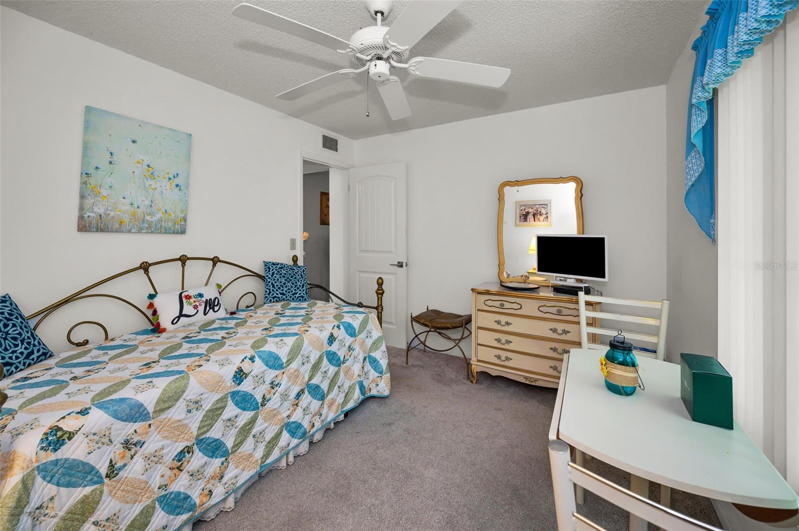 Image 37 of 65 For 2666 Pine Ridge Way N C2