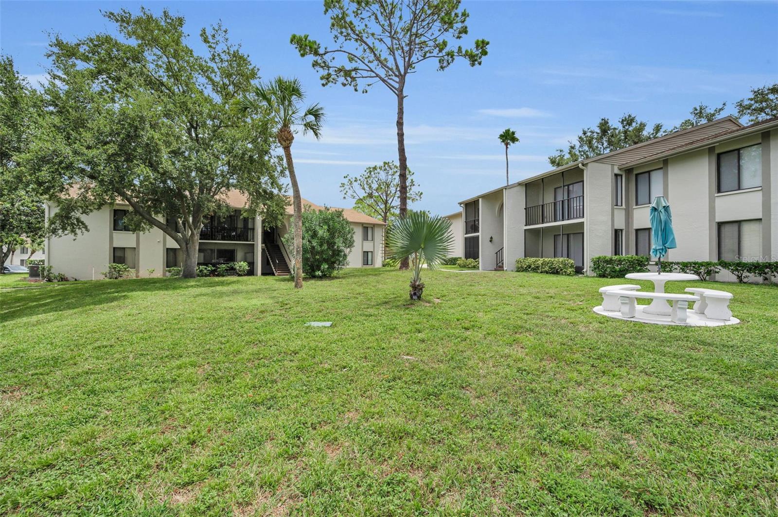 Image 5 of 65 For 2666 Pine Ridge Way N C2