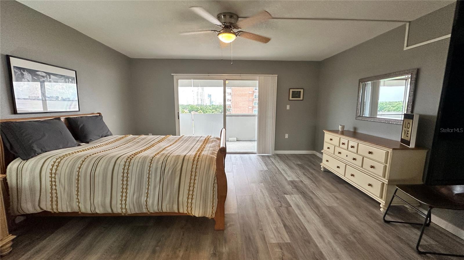 Image 11 of 25 For 4141 Bayshore Boulevard 606