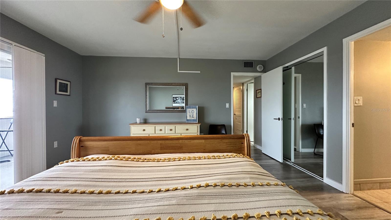 Image 12 of 25 For 4141 Bayshore Boulevard 606