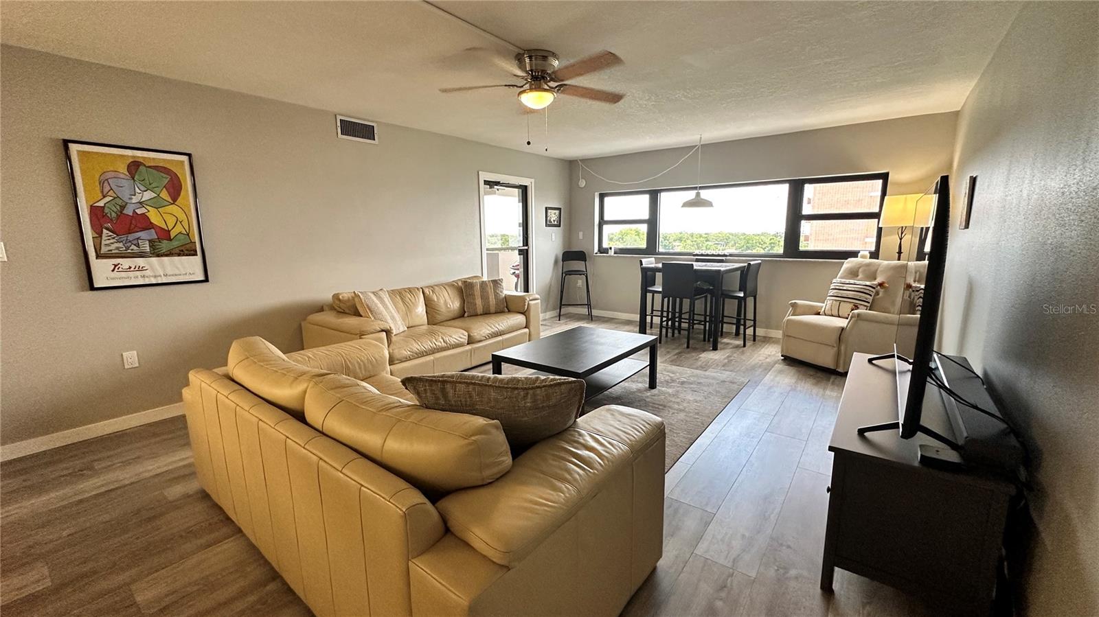 Image 6 of 25 For 4141 Bayshore Boulevard 606