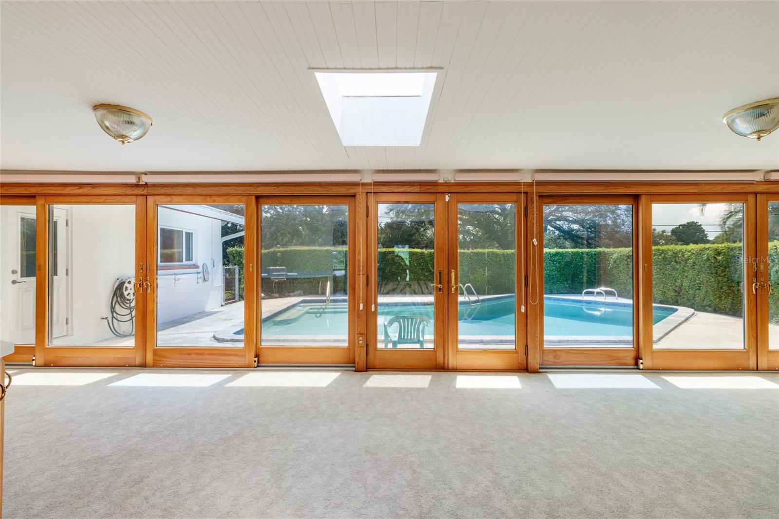 Image 17 of 64 For 1027 Grovewood Court