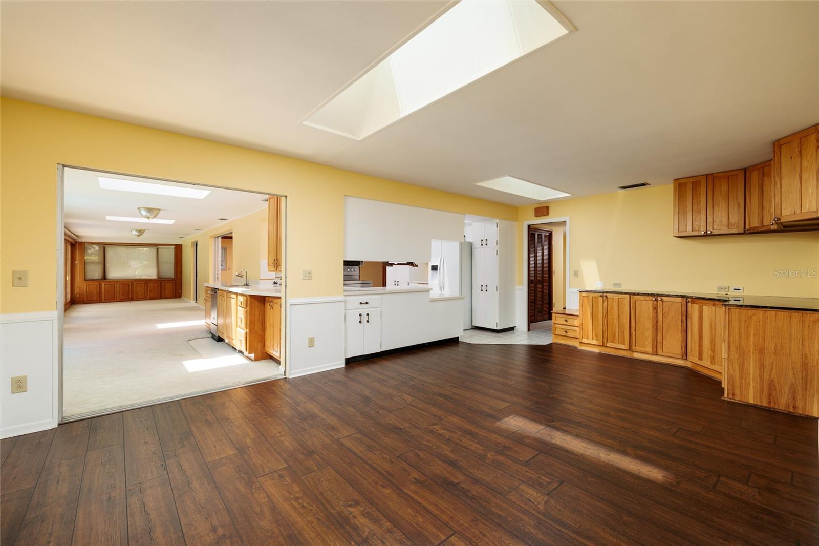 Image 21 of 64 For 1027 Grovewood Court