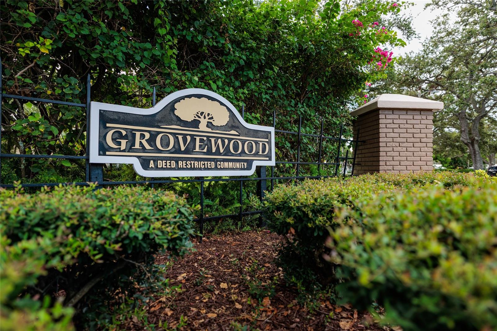 Image 44 of 64 For 1027 Grovewood Court