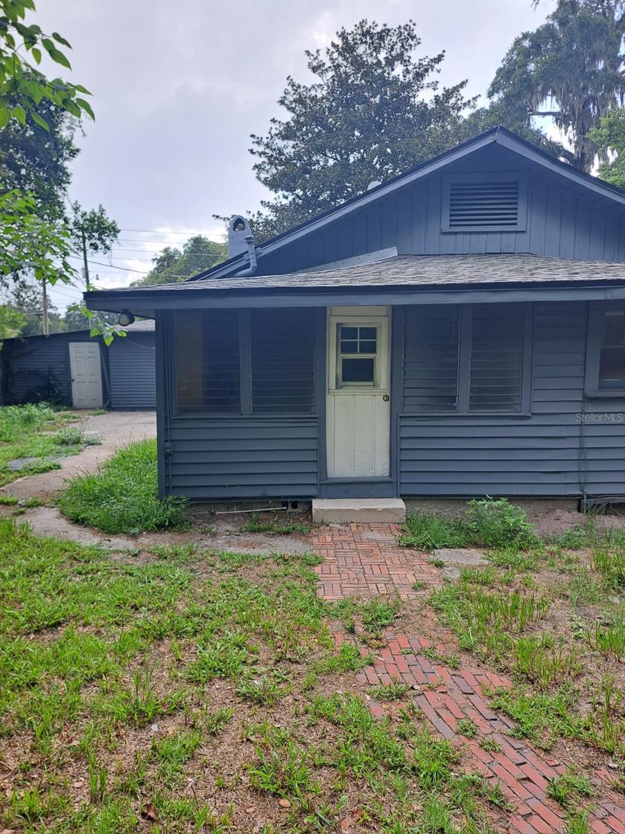 Image 16 of 18 For 2107 8th Road