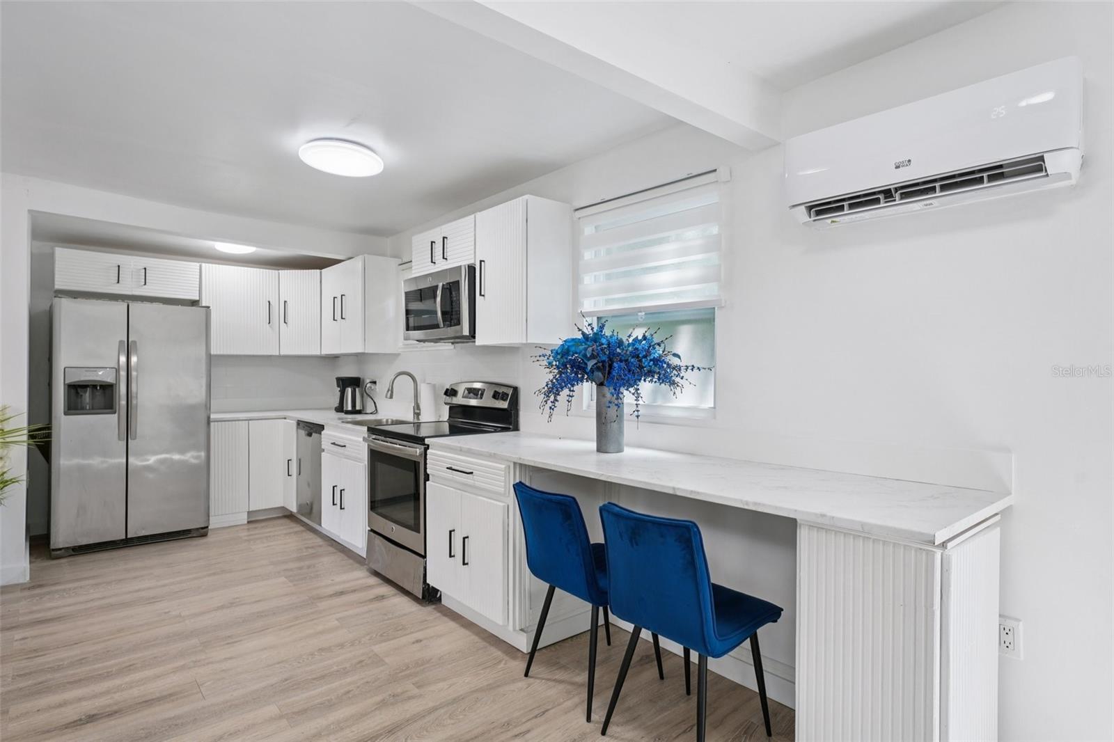 Image 22 of 41 For 8509 Hamner Avenue