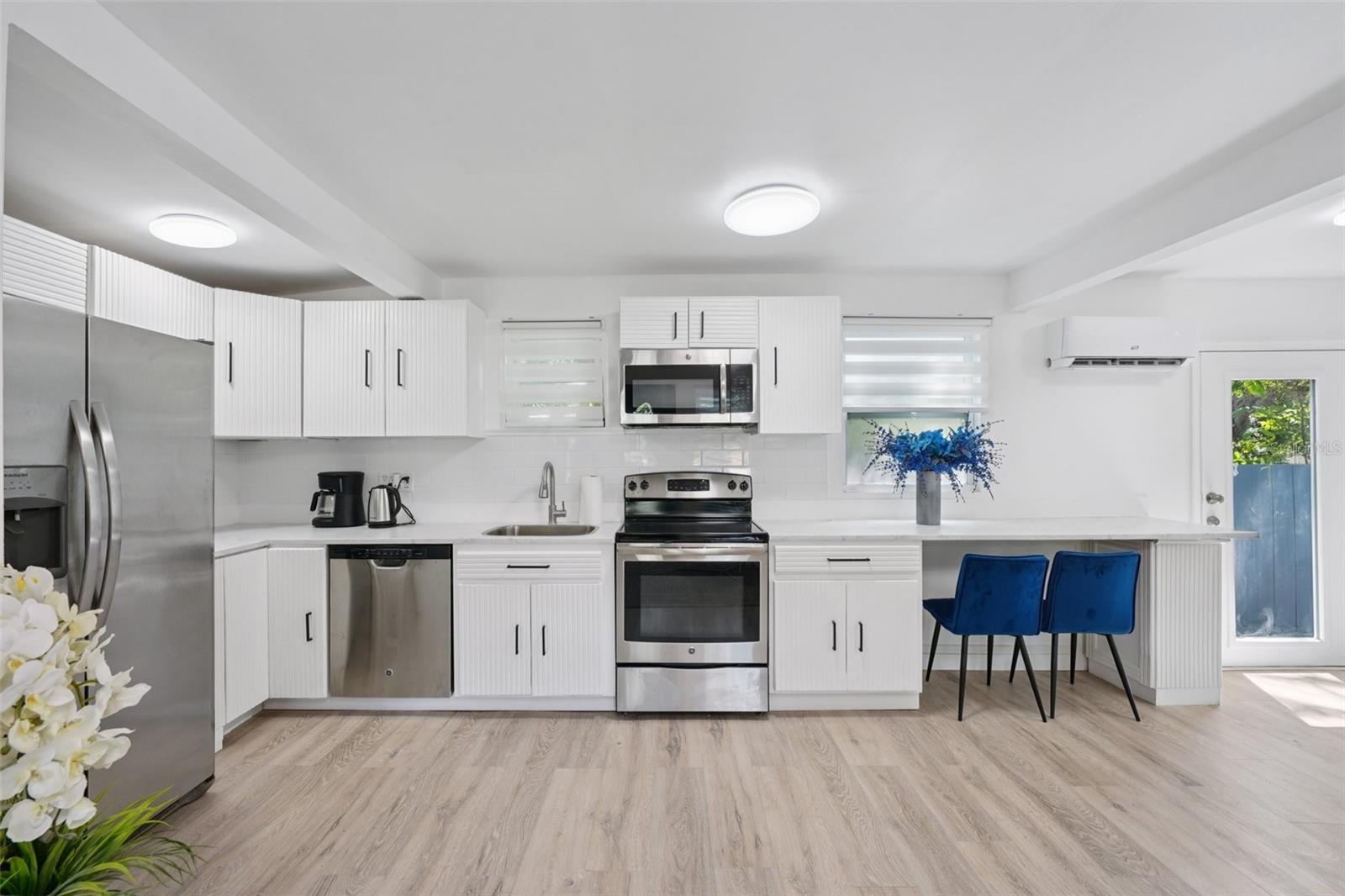 Image 23 of 41 For 8509 Hamner Avenue