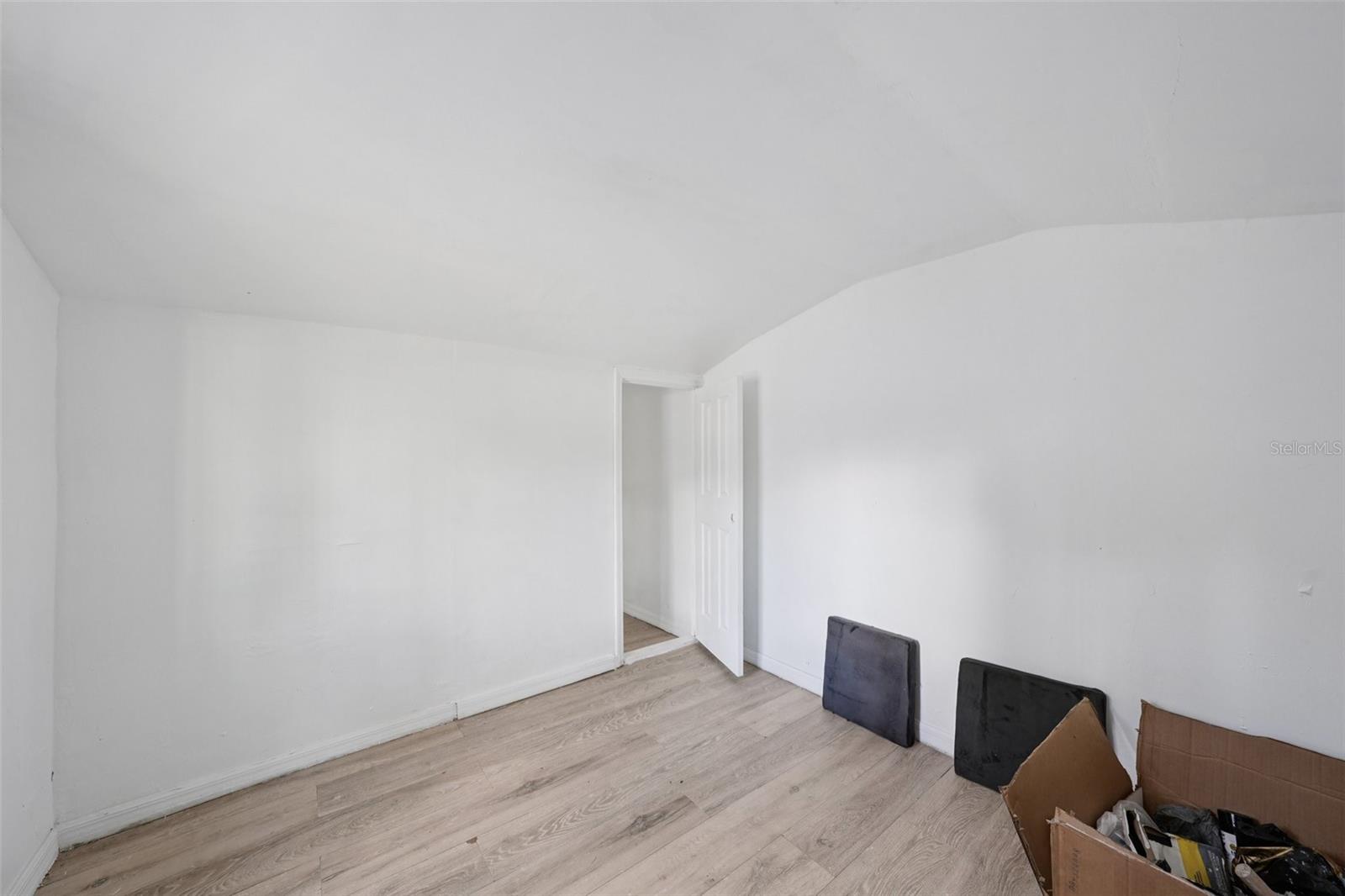 Image 36 of 41 For 8509 Hamner Avenue