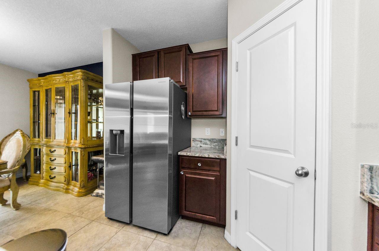 Image 12 of 73 For 17045 Yellow Pine Street