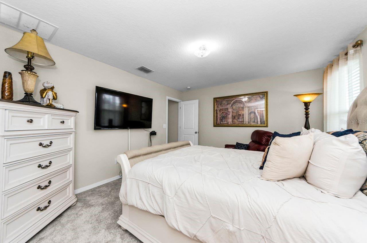 Image 27 of 73 For 17045 Yellow Pine Street