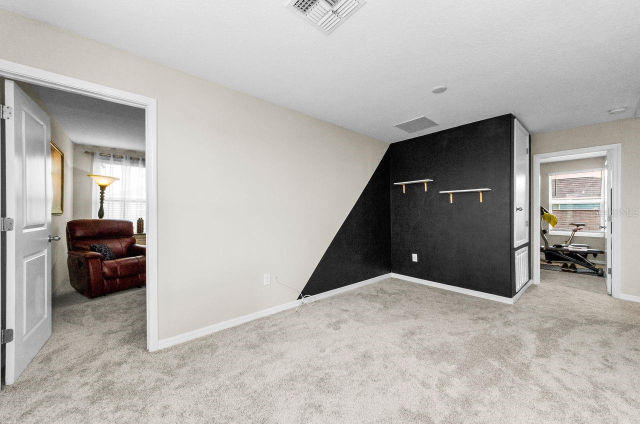 Image 30 of 73 For 17045 Yellow Pine Street