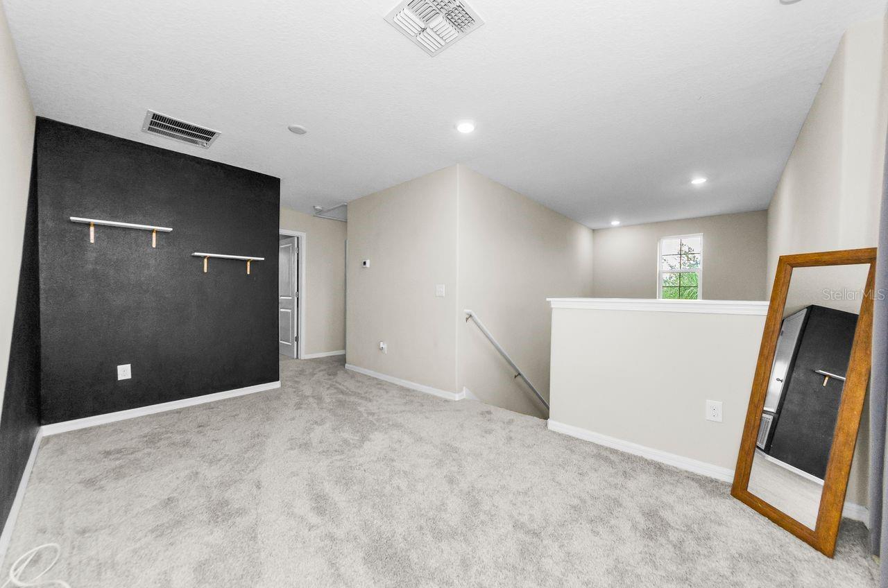Image 31 of 73 For 17045 Yellow Pine Street