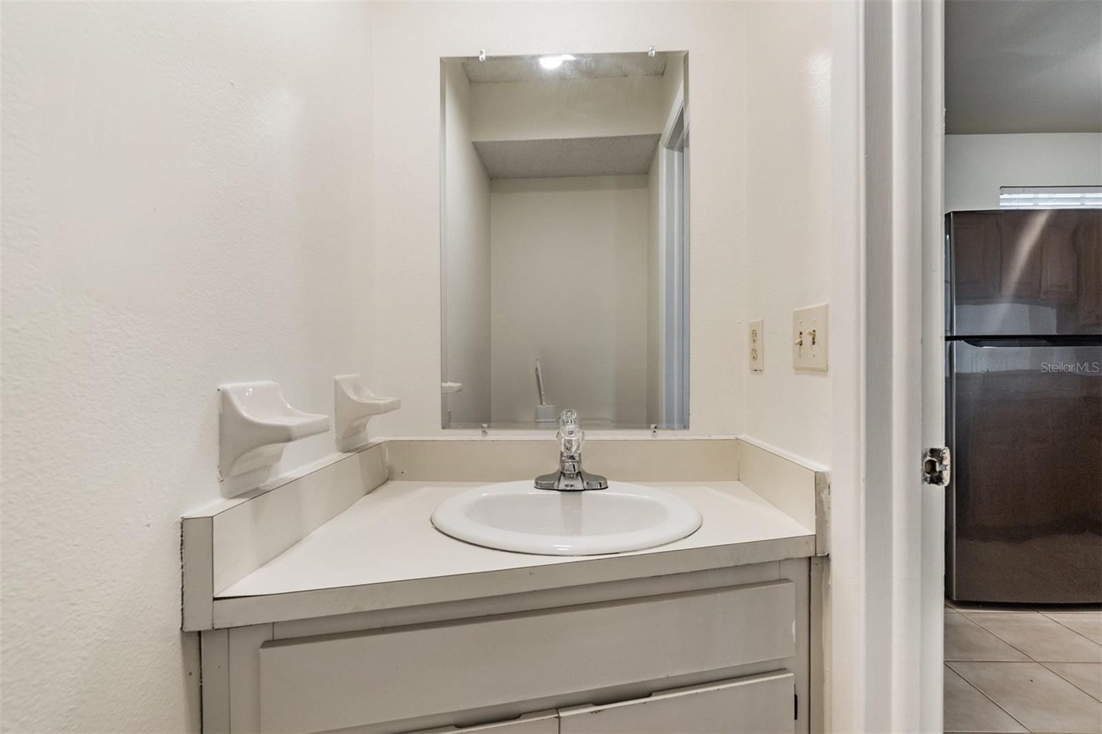 Listing photo id 9 for 1716 Mill Run Circle