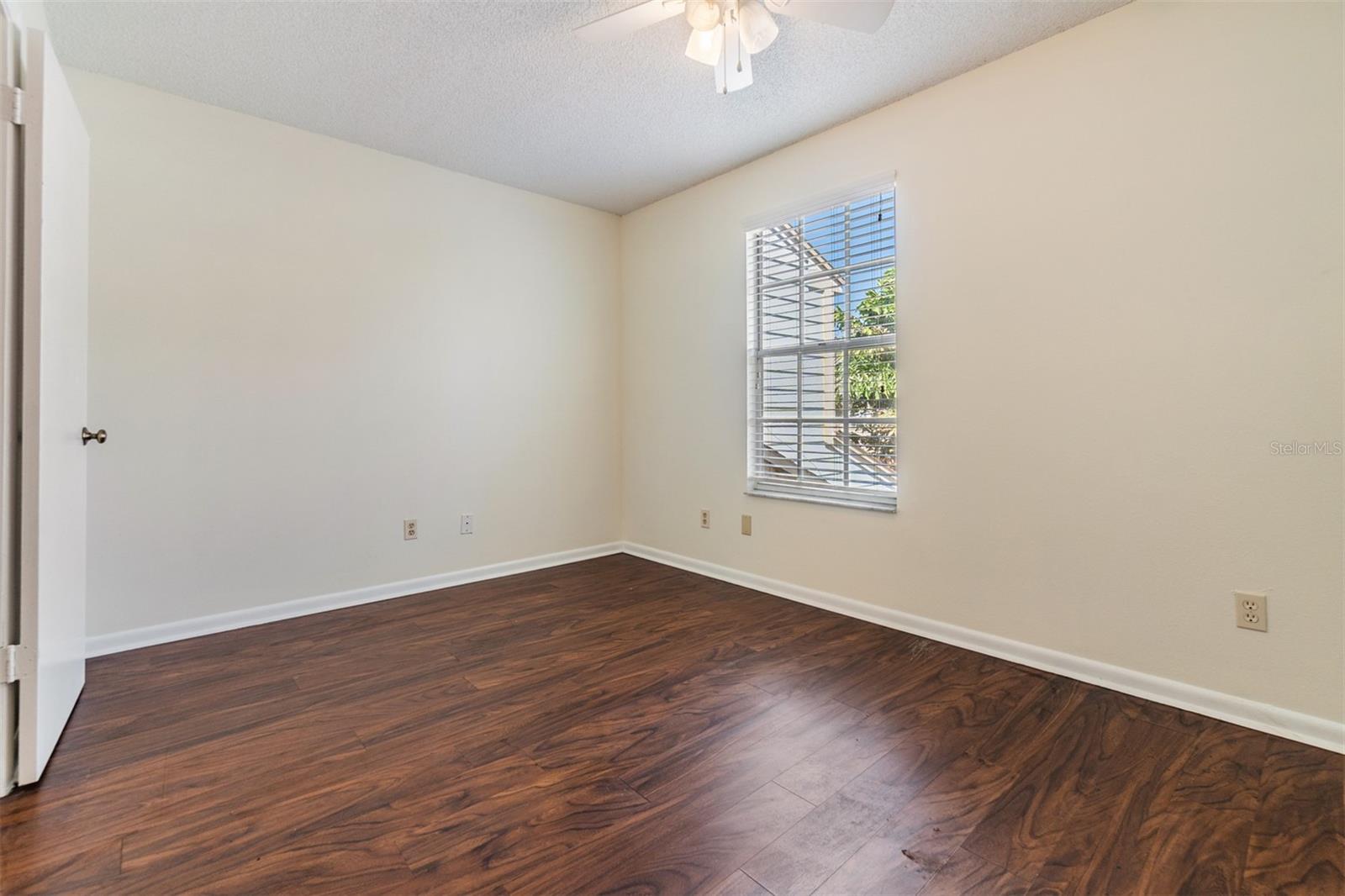 Listing photo id 10 for 1716 Mill Run Circle