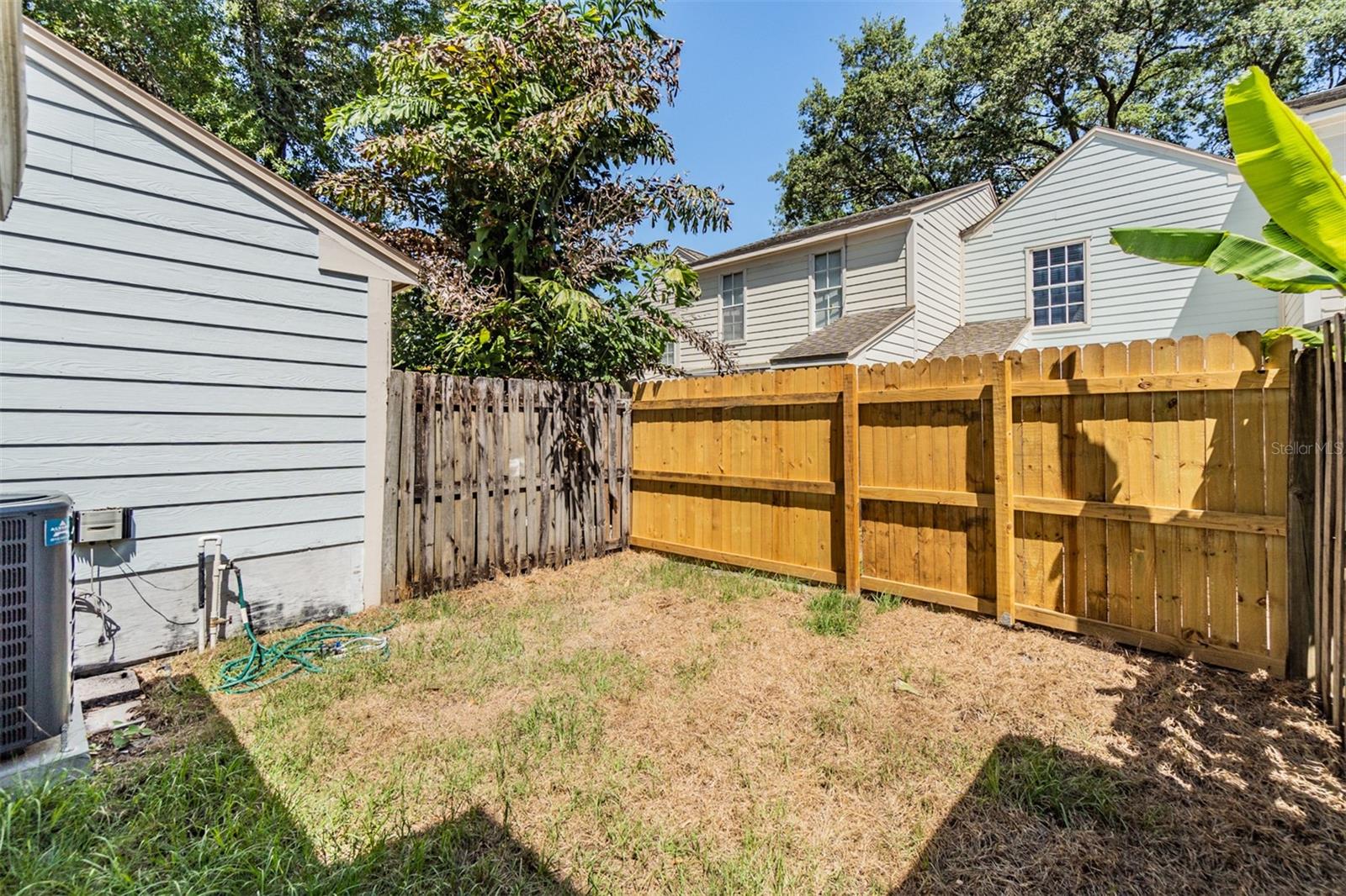 Listing photo id 16 for 1716 Mill Run Circle