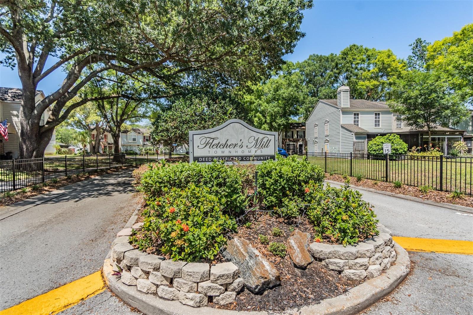 Listing photo id 18 for 1716 Mill Run Circle