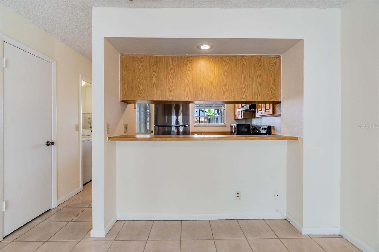 Listing photo id 4 for 1716 Mill Run Circle