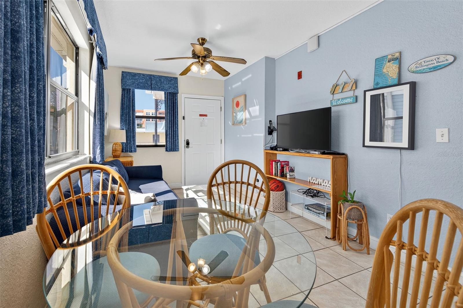 Image 12 of 36 For 16333 Gulf Boulevard 212