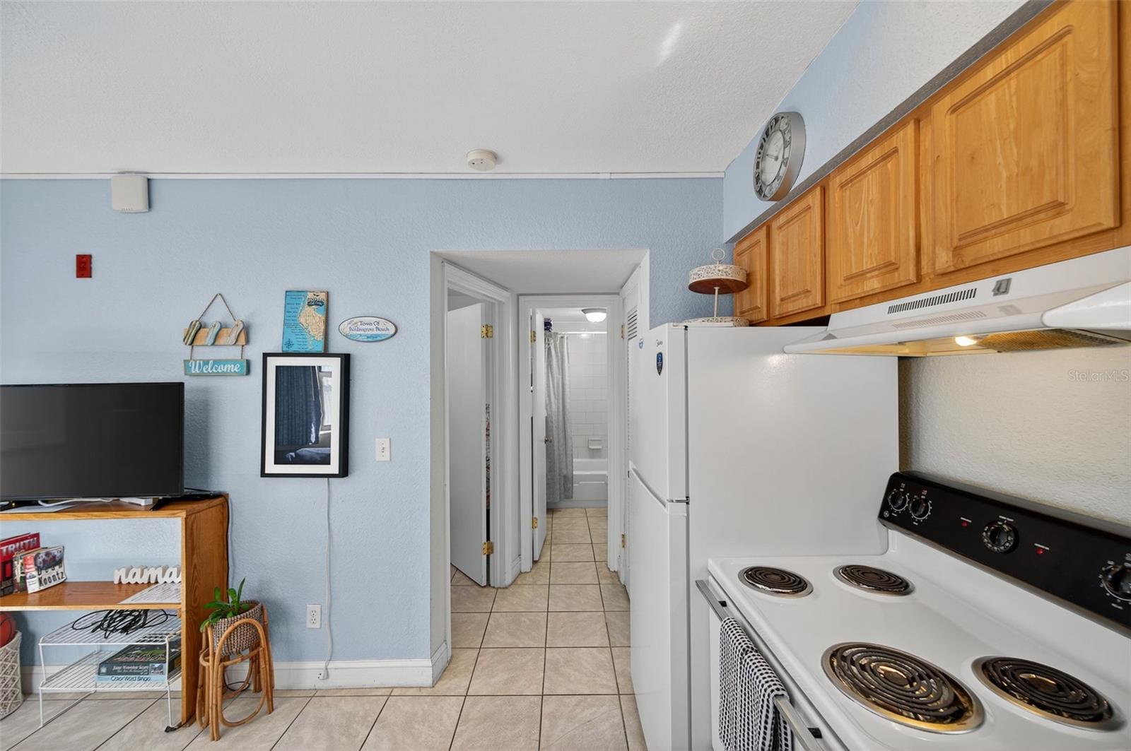 Image 16 of 36 For 16333 Gulf Boulevard 212
