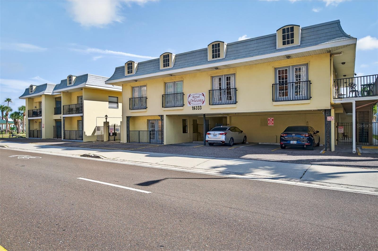 Image 2 of 36 For 16333 Gulf Boulevard 212