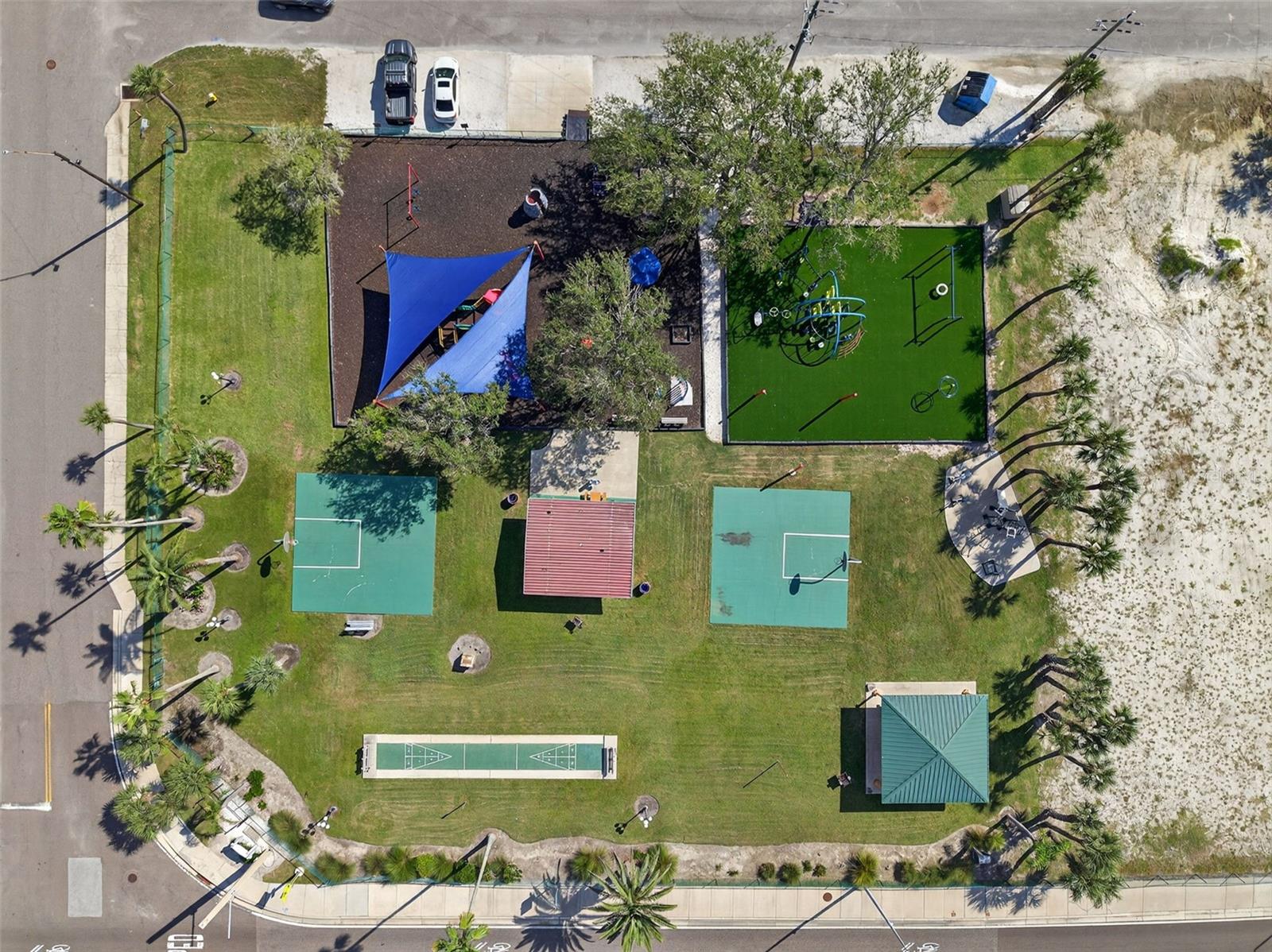 Image 28 of 36 For 16333 Gulf Boulevard 212
