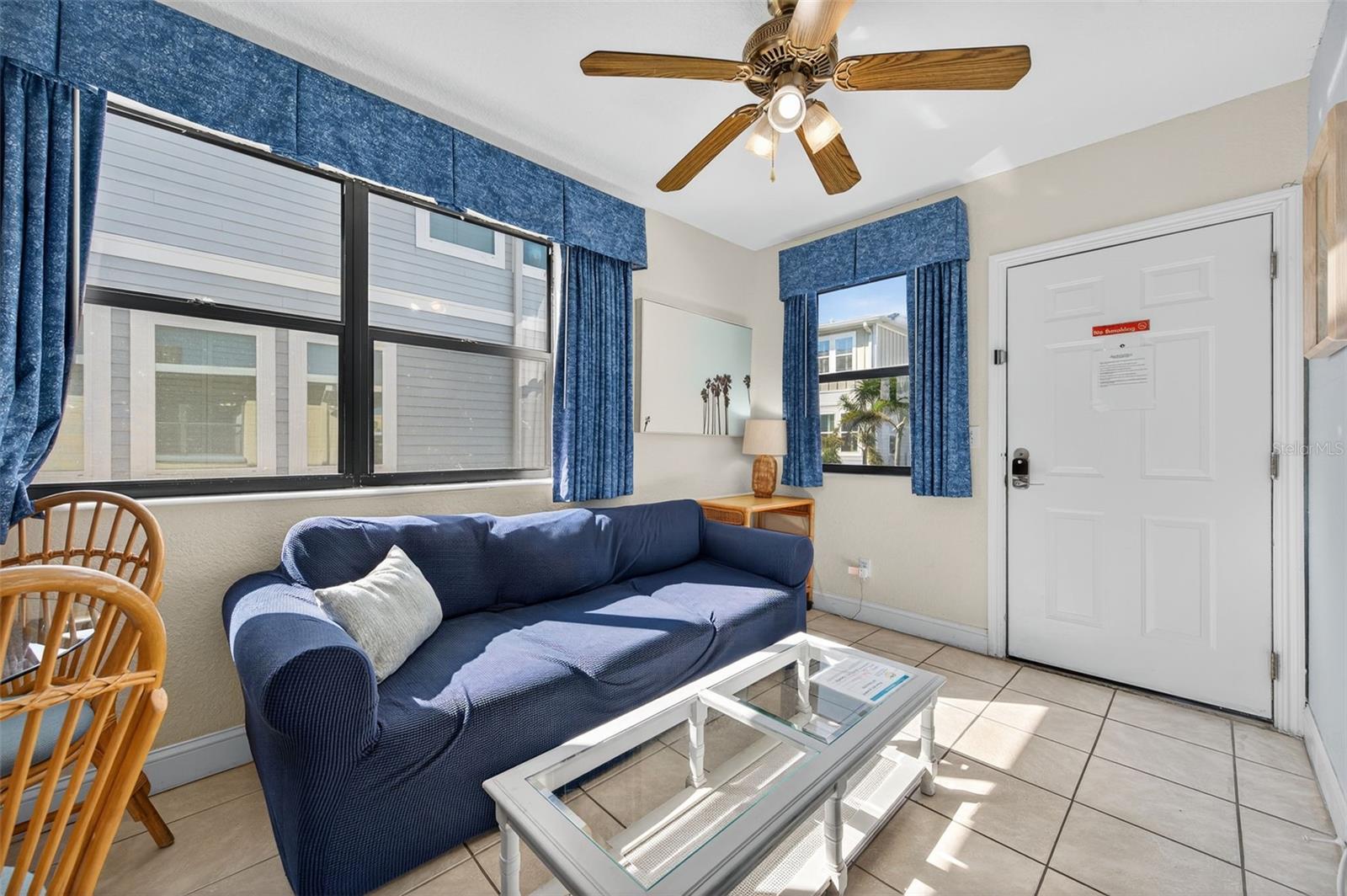 Image 9 of 36 For 16333 Gulf Boulevard 212