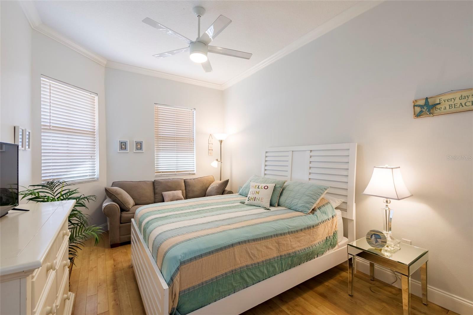 Image 18 of 33 For 530 Gulfview Boulevard 805