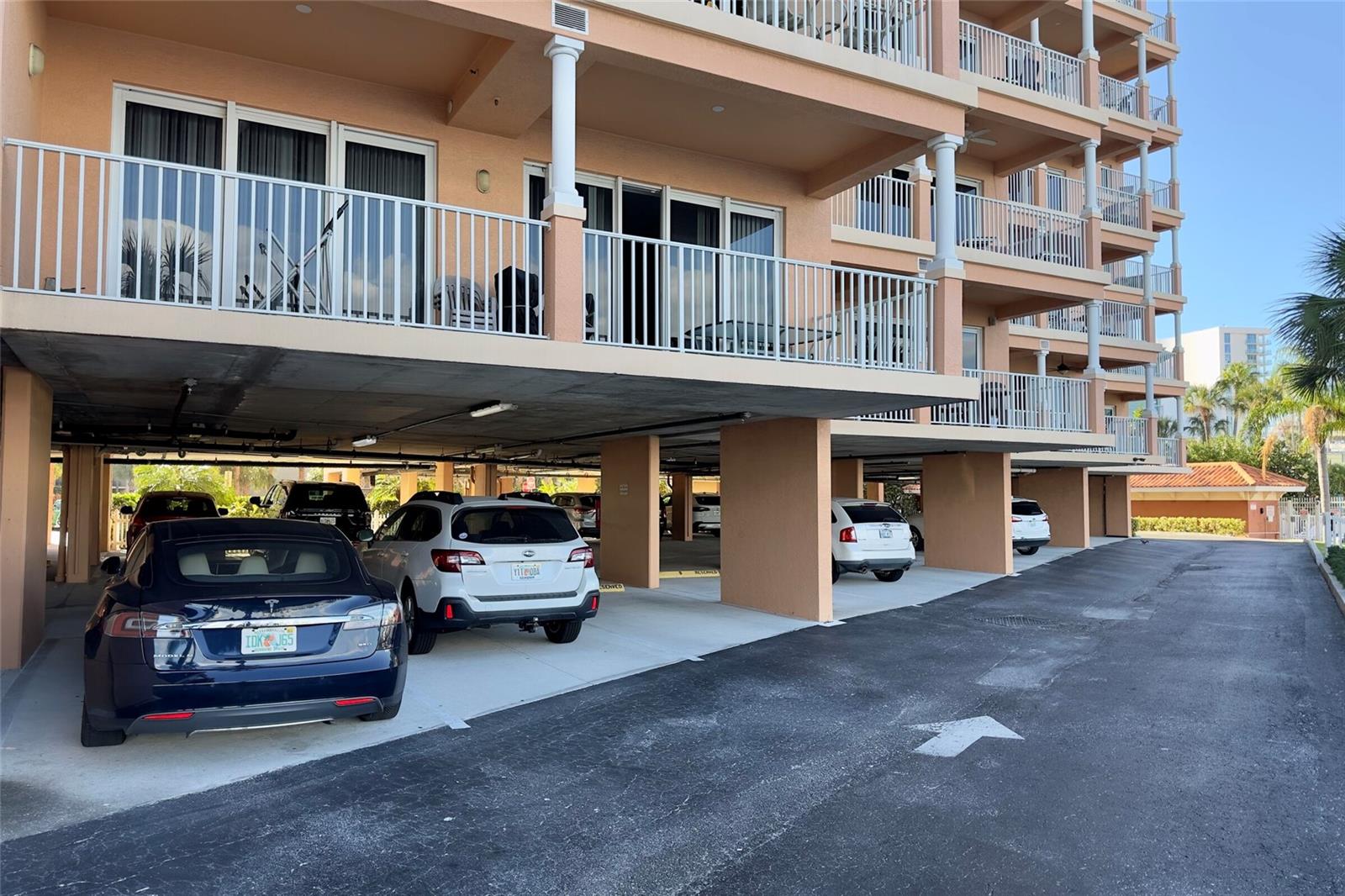 Image 30 of 33 For 530 Gulfview Boulevard 805