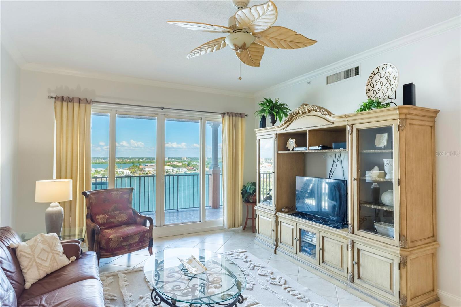 Image 6 of 33 For 530 Gulfview Boulevard 805