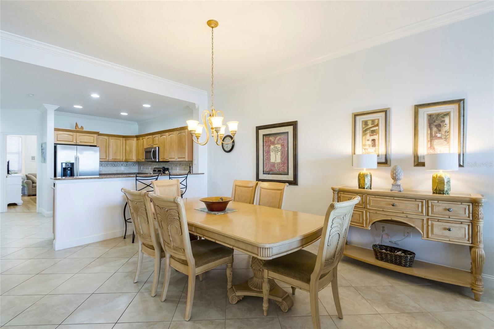Image 8 of 33 For 530 Gulfview Boulevard 805