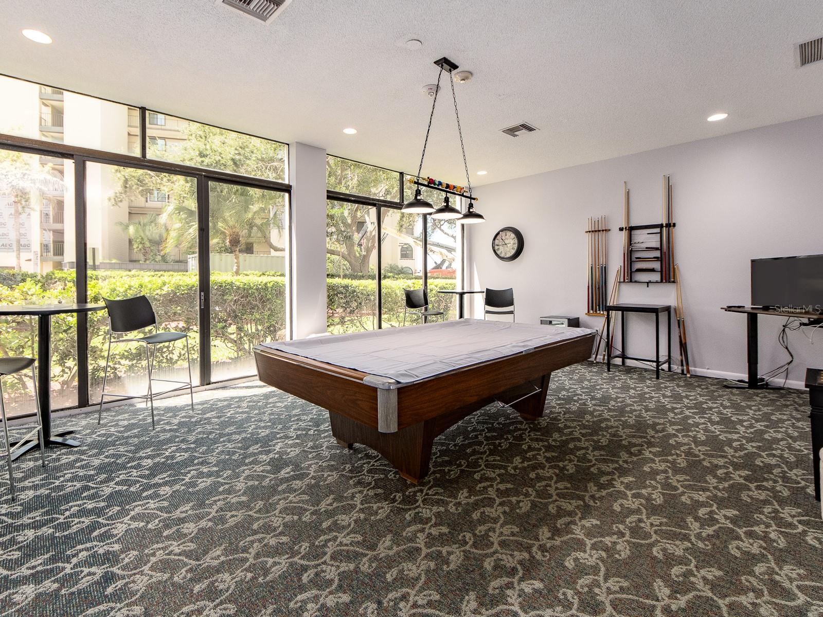 Image 32 of 48 For 660 Island Way 901