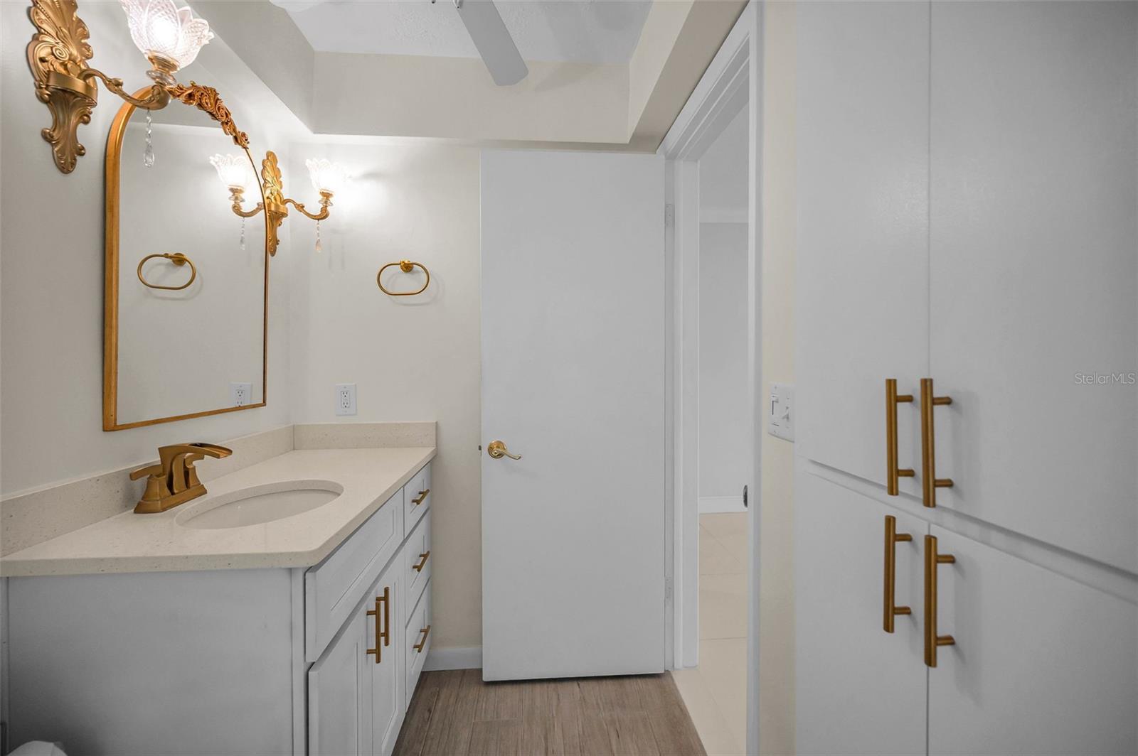 Image 29 of 47 For 6561 Golden Horseshoe Drive