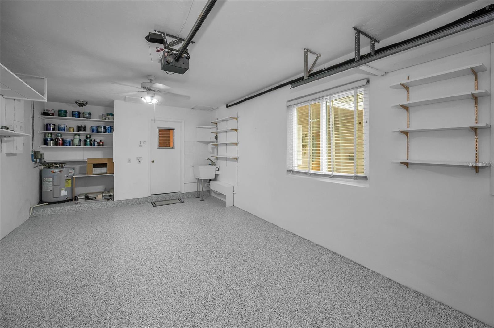 Image 36 of 47 For 6561 Golden Horseshoe Drive