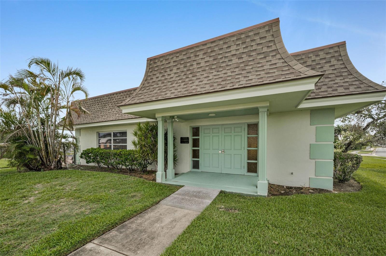 Image 41 of 47 For 6561 Golden Horseshoe Drive
