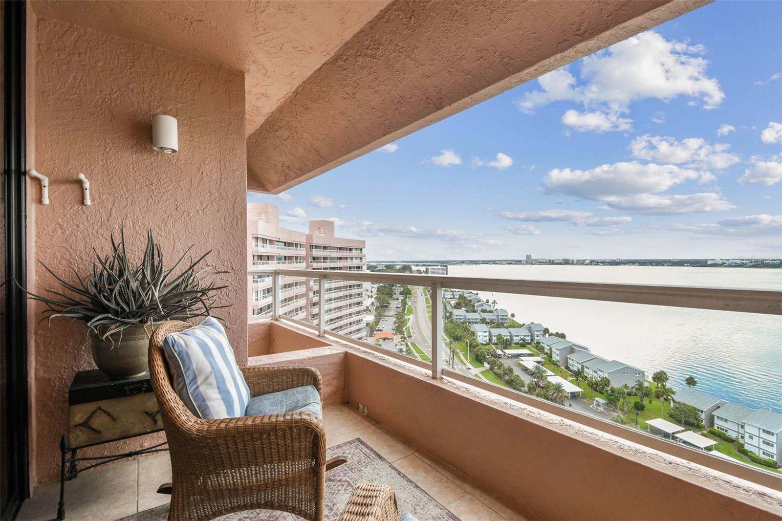 Image 27 of 89 For 1340 Gulf Boulevard 19d