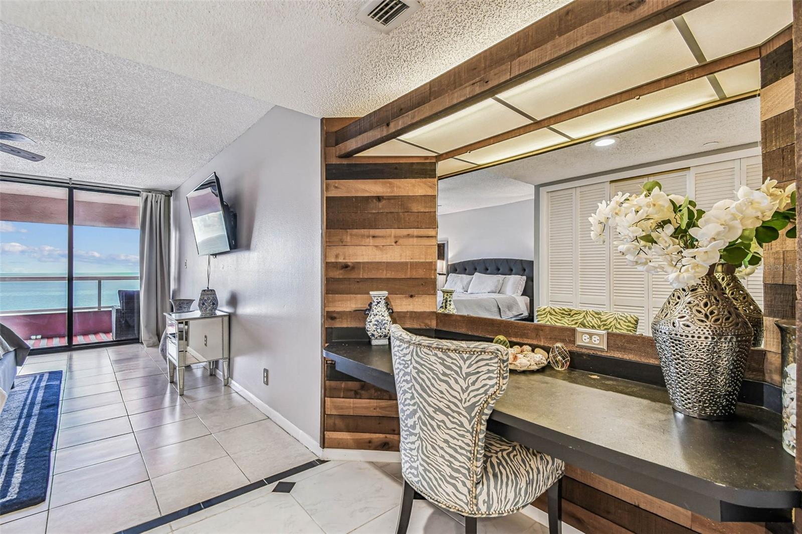Image 38 of 89 For 1340 Gulf Boulevard 19d