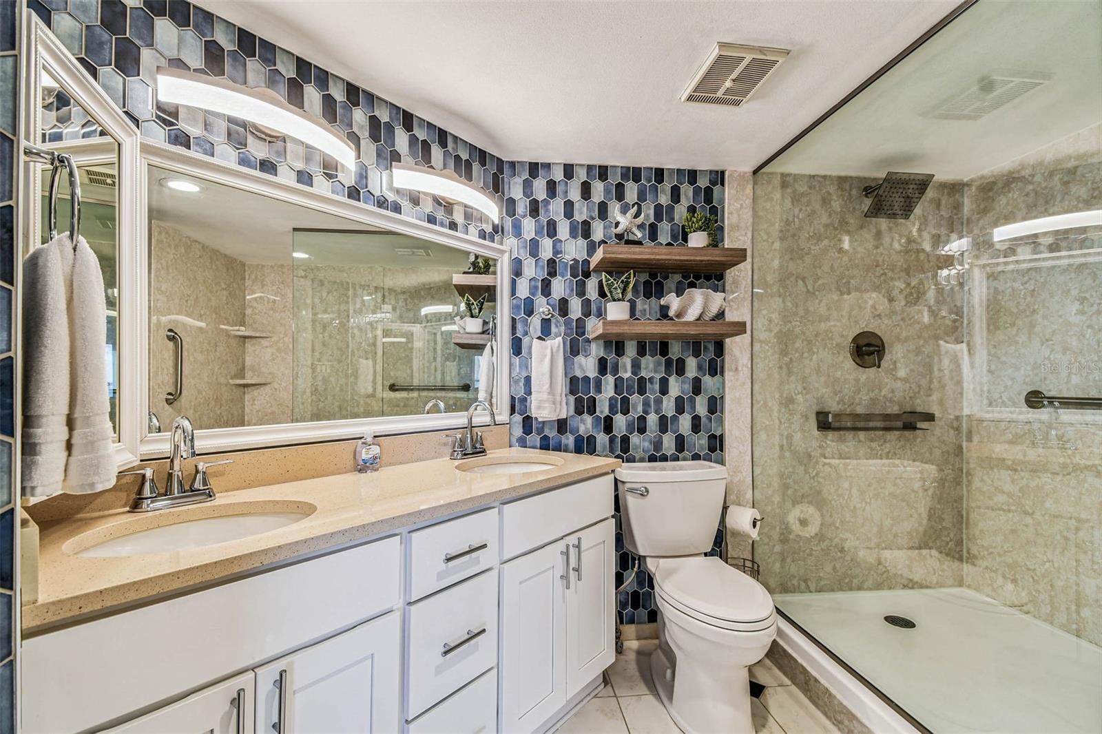 Image 40 of 89 For 1340 Gulf Boulevard 19d
