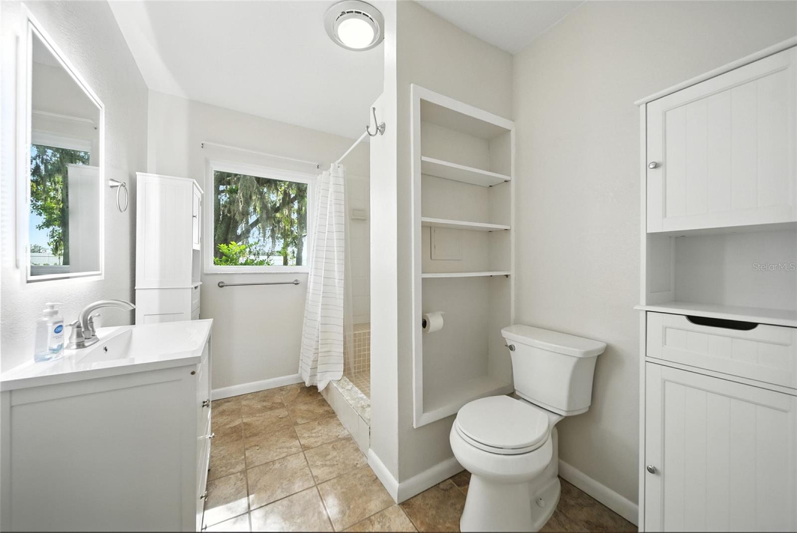 Image 12 of 31 For 2205 Henley Road