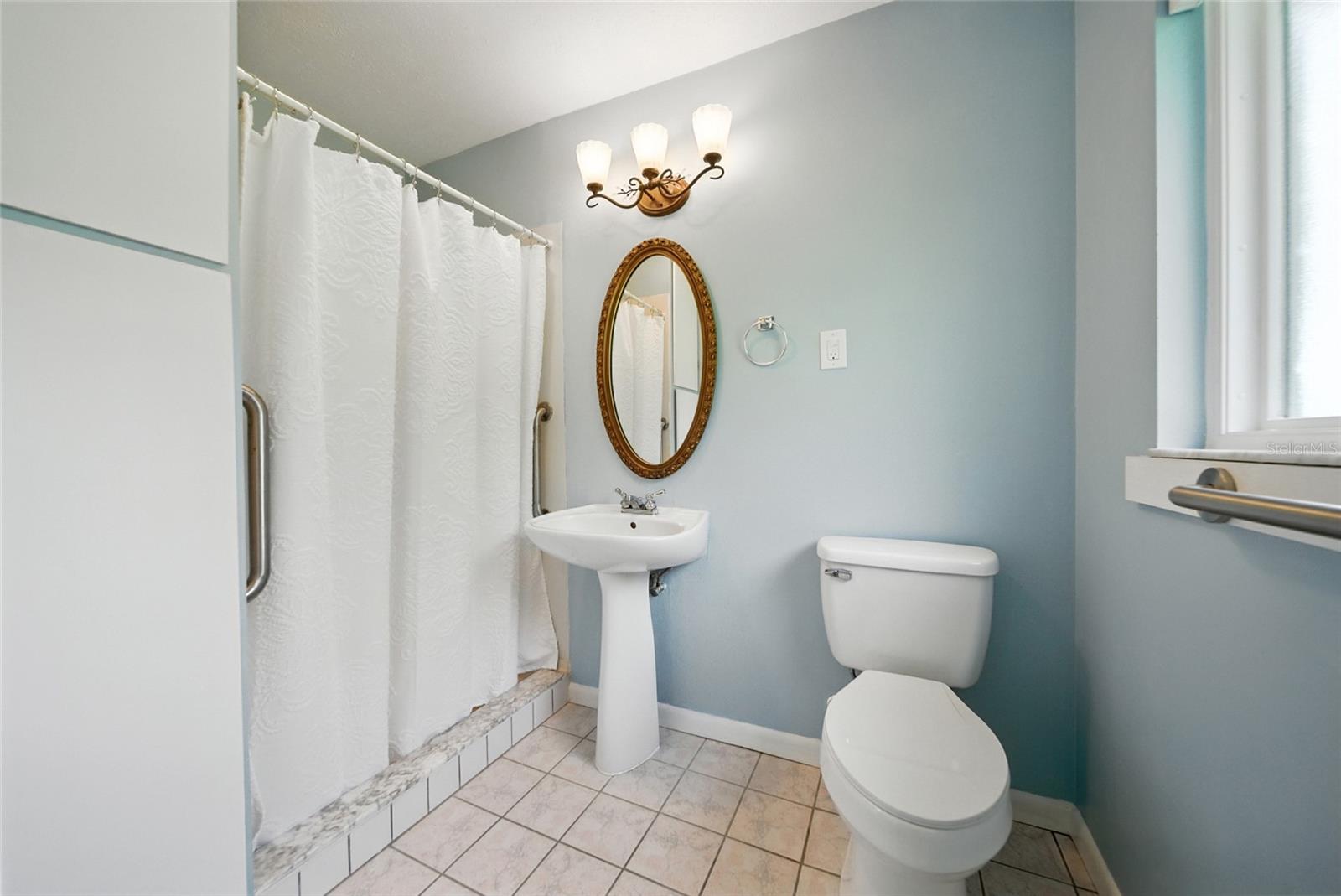 Image 15 of 31 For 2205 Henley Road