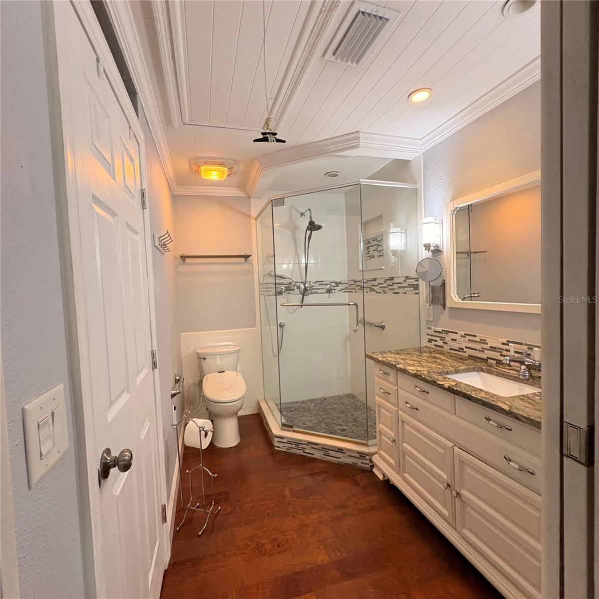 Image 24 of 33 For 1937 Whitney Way