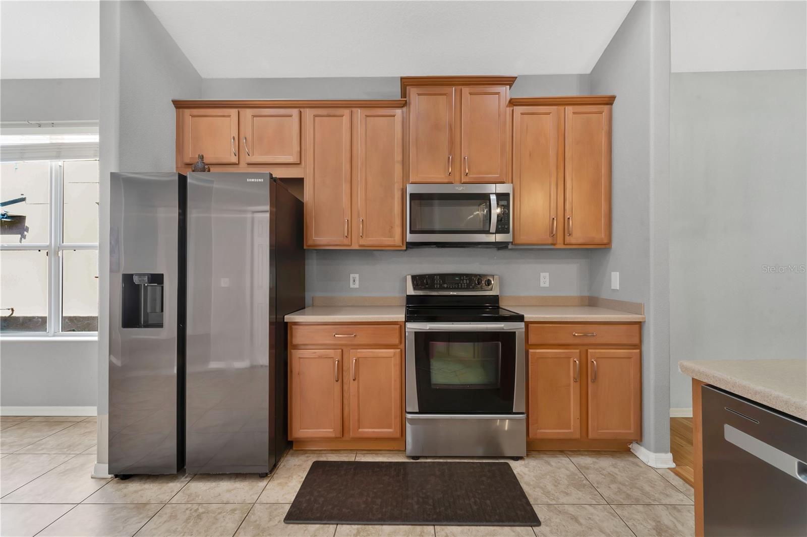 Image 9 of 39 For 10229 Avelar Ridge Drive